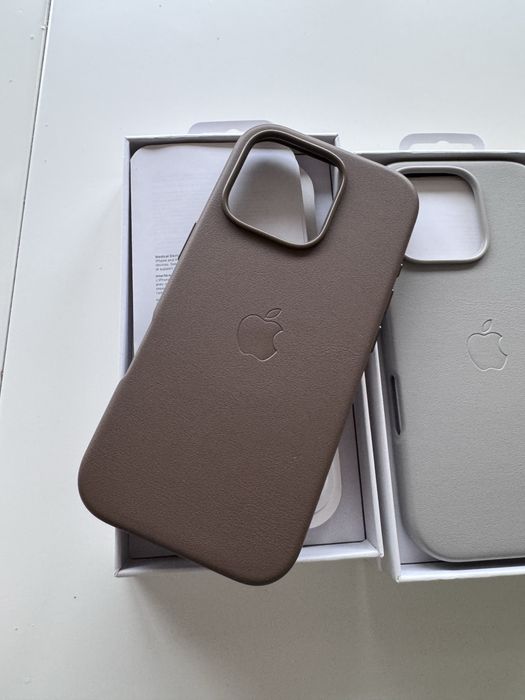 Husa / Carcasa iPhone 16 Pro / 16 Pro Max Leather