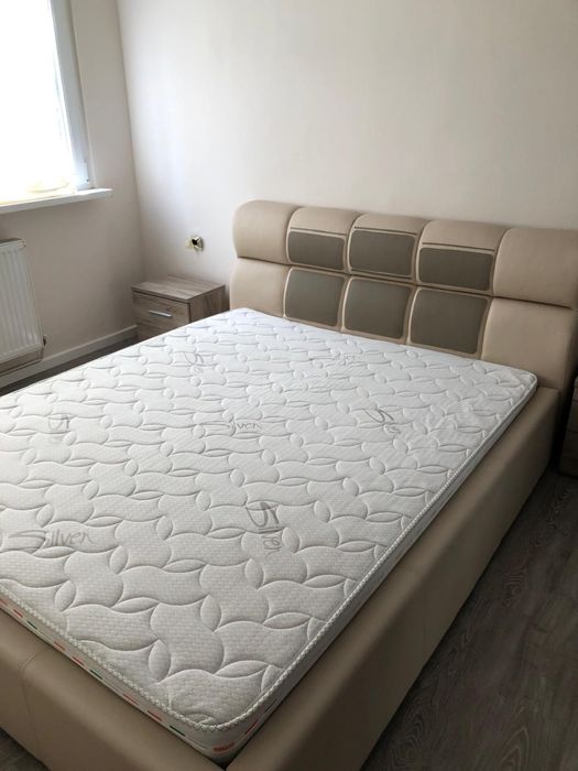VÂND pat dormitor cu somierā, saltea cu memorie, 200x160.