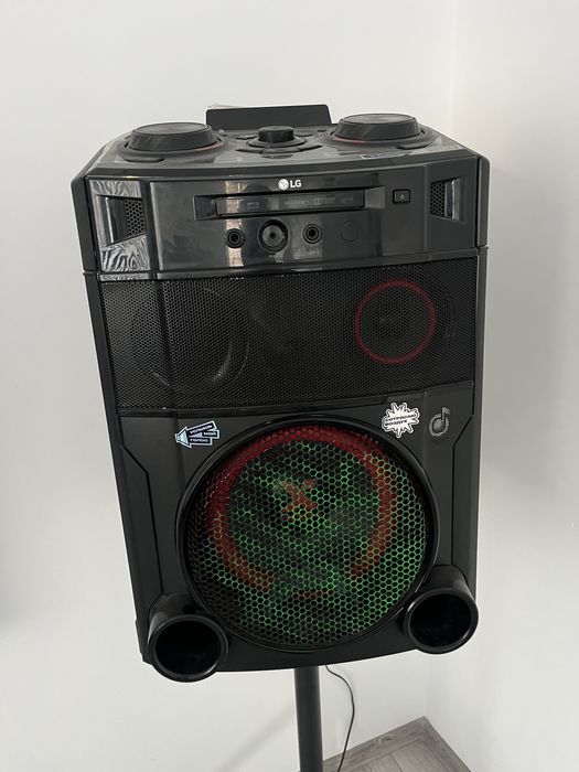 Продам Bluetooth колонку на 1000 w