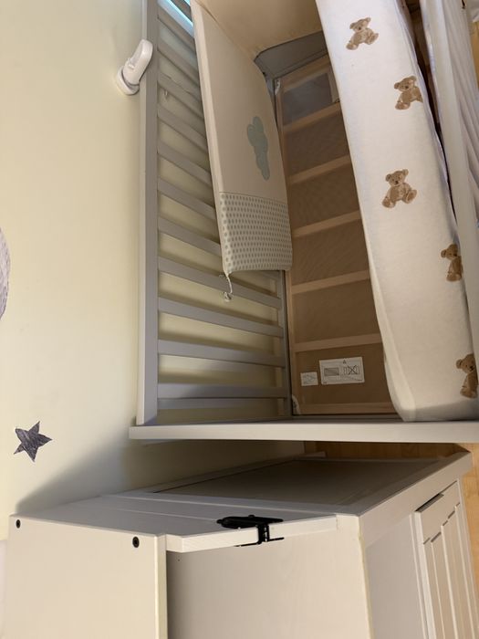 Кошара,скрин и матрак