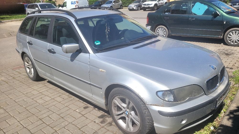 Vind bmw320 pentru piese in stare de funcționare!