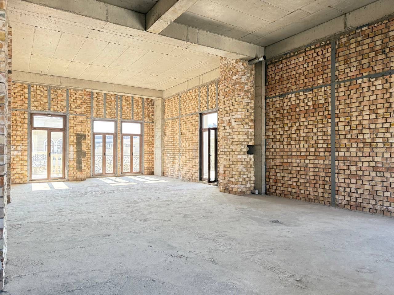 Boulevard Продается 4 комнатная коробка Tashkent City