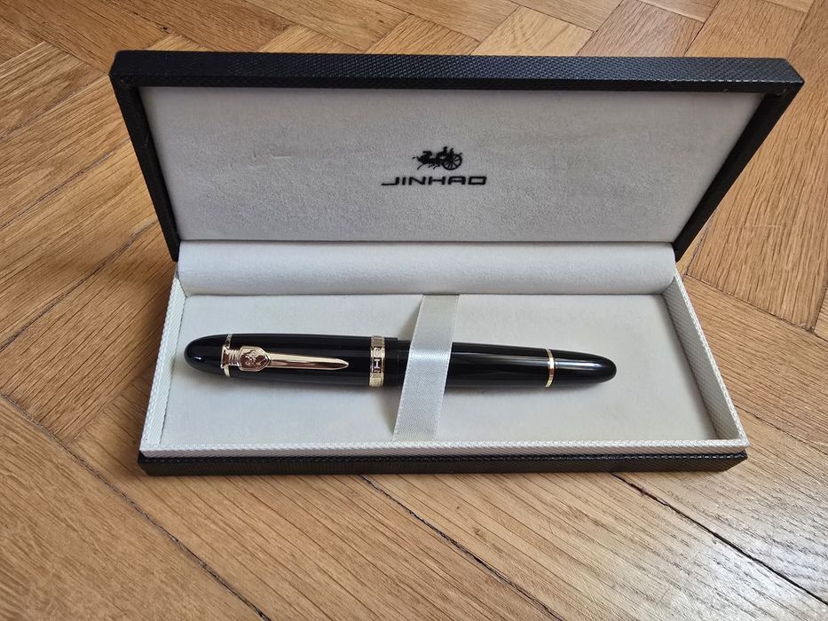 Stilou semnat documente