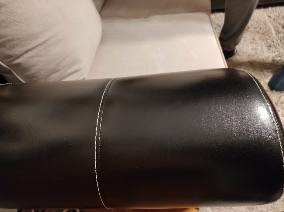 Продавам диван от две части