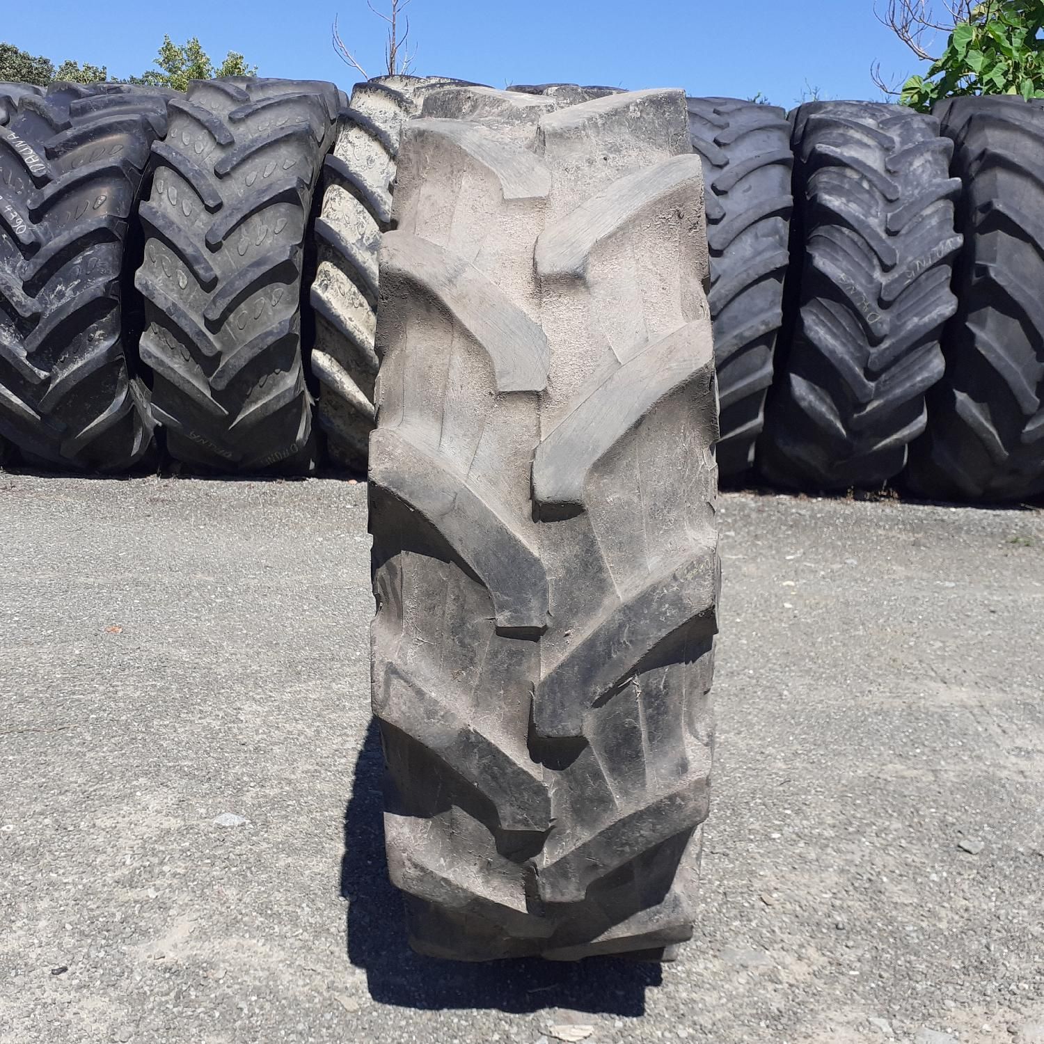 Cauciucuri 12.4R20 Pirelli Anvelope Tractor Second Hand