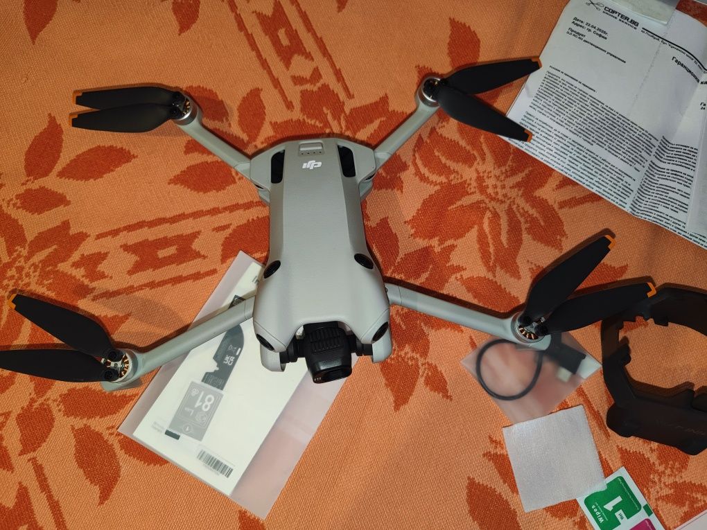 Дрон DJI 4 mini pro, почти чисто НОВ  нов с няколко тестови полета