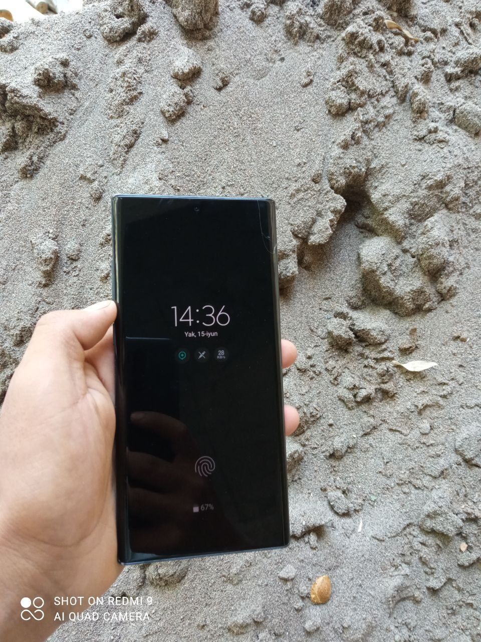 Note 10+5J  12 256 tali aybi ekrani qorayib qolgan zaryati bir kunga b