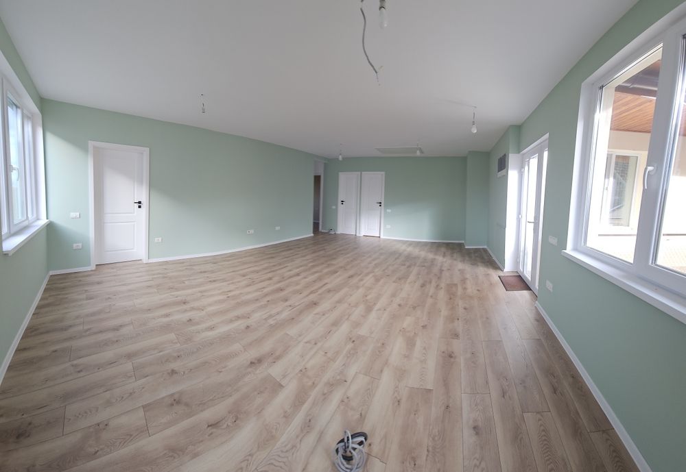 Inchiriez spațiu ultracentral