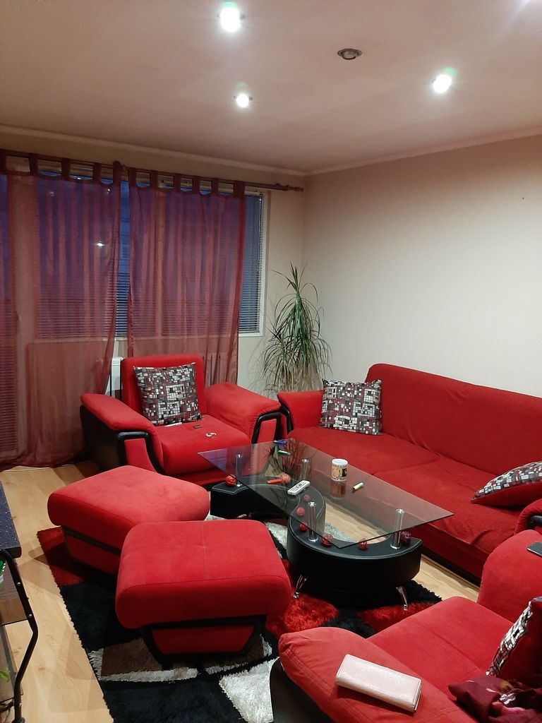 Продава се Тристаен апартамент в Шумен, Болницата - 89 кв.м за 888 €/кв.м - Снимка #1