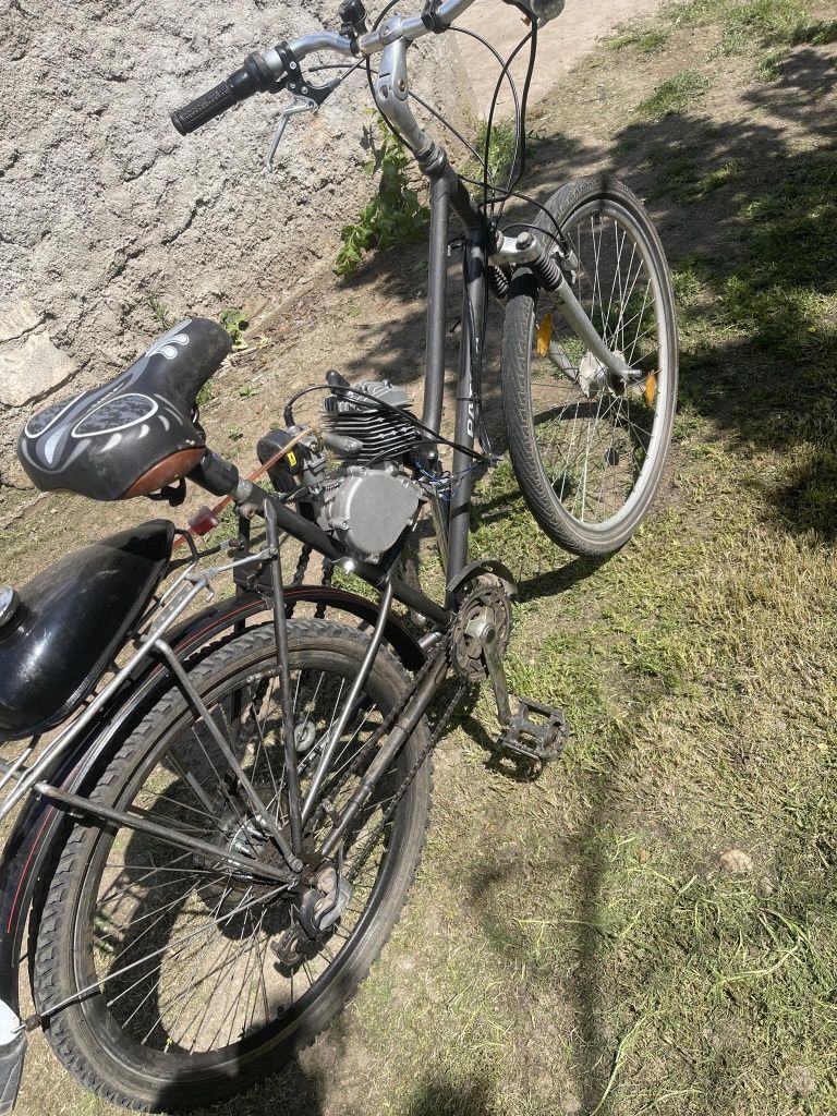 Bicicleta cu motor