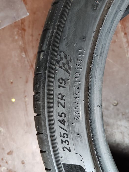 Vând anvelope second hand.