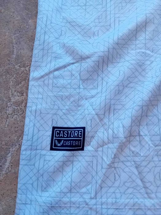 Чисто нов оригинален екип на Севиля