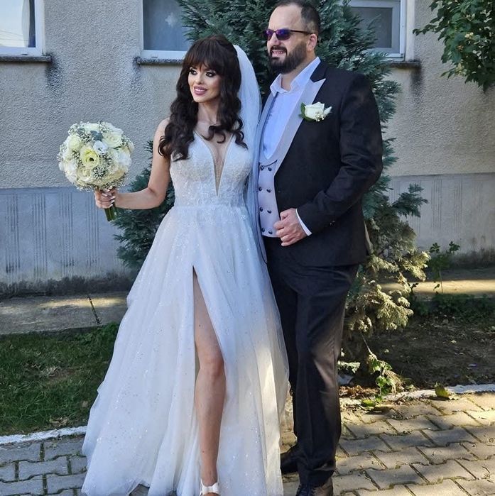 Vând rochie de mireasă