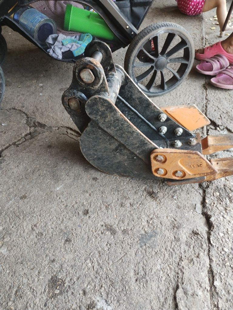 Кофа за мини багер