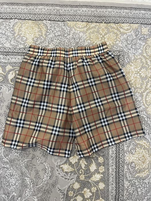 pantaloni scurti burberry