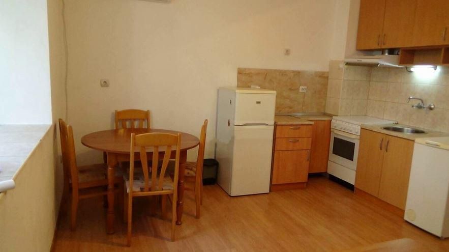 Дава се под наем Двустаен апартамент в Бургас, Възраждане - 60 кв.м за 306 € - Снимка #1