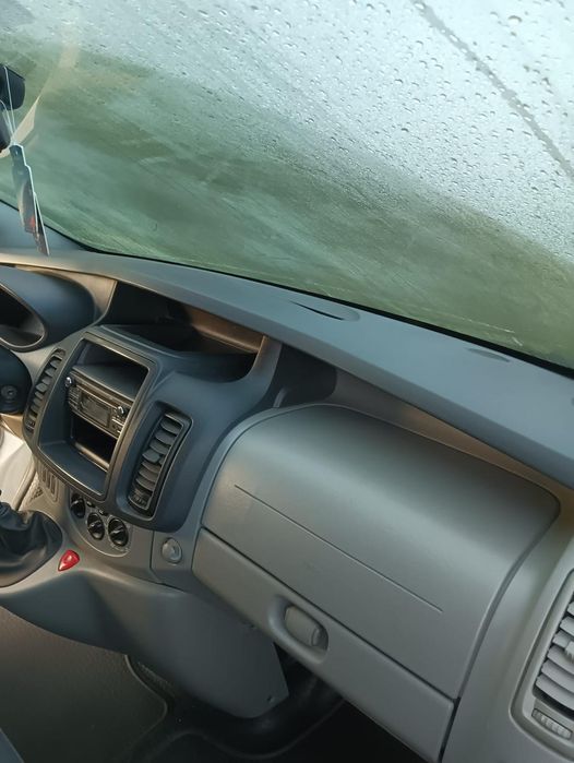 Vând Opel vivaro an 2013