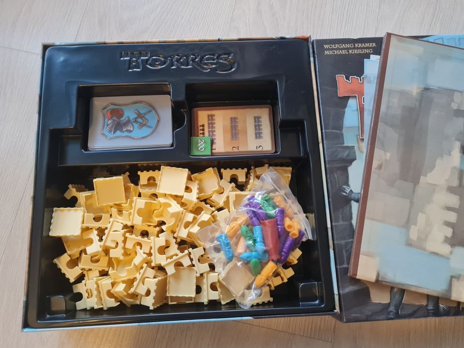 Torres- joc de societate/board game