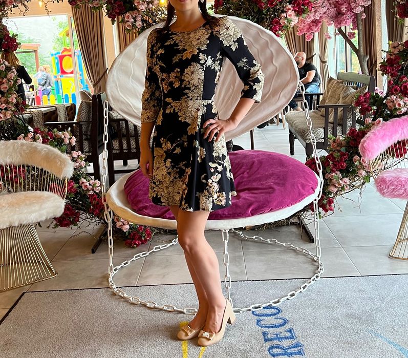 Къса рокля на цветя