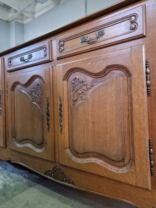 Контрабюфет дресоар от дъбов масив в стил "Луи XV"