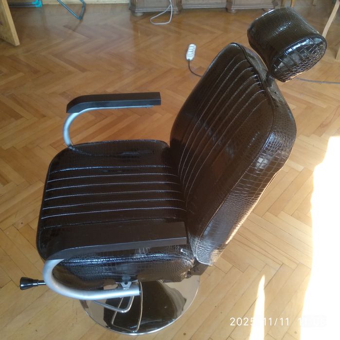 Кресло для парикмахерской