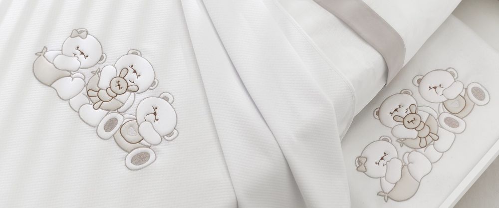 SET Erbesi dulap si.patut 
Set Erbesi – pătuț cu saltea + d