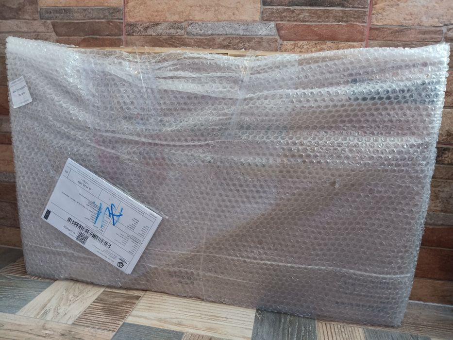 Smart TV Schneider, 82 cm, nou, sigilat