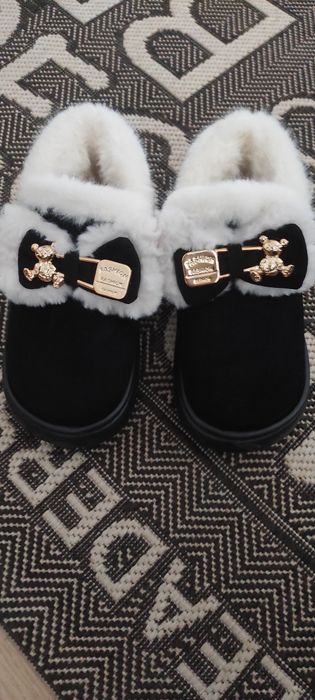 Ugg dama 36/37 noi