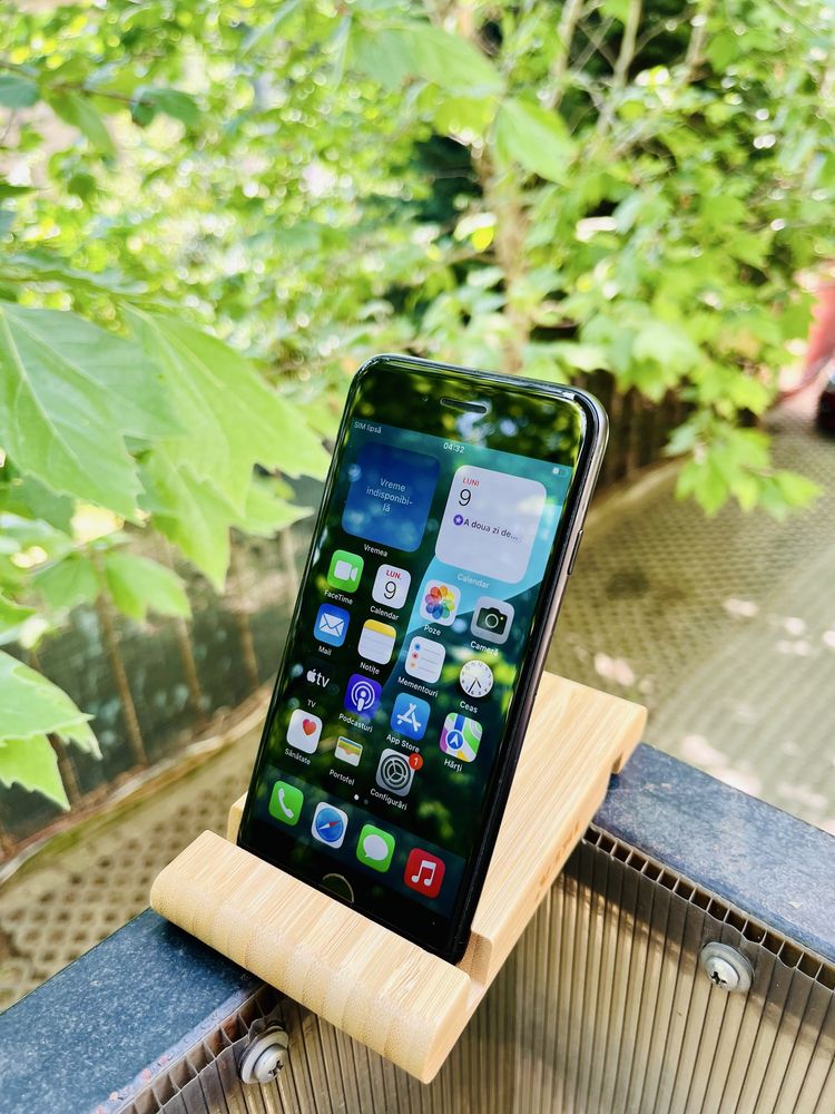 Iphone SE  64 GB