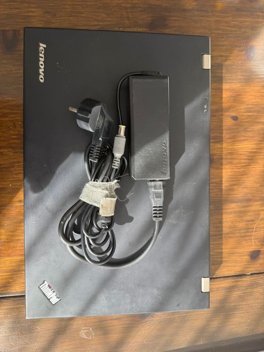 Laptop lenovo t 520