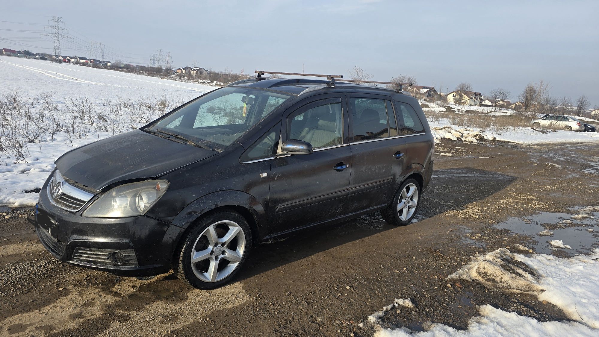 Usa usi haion radiatoare motor 1.9 cdti 120 cp Opel Zafira B 2005-2011
