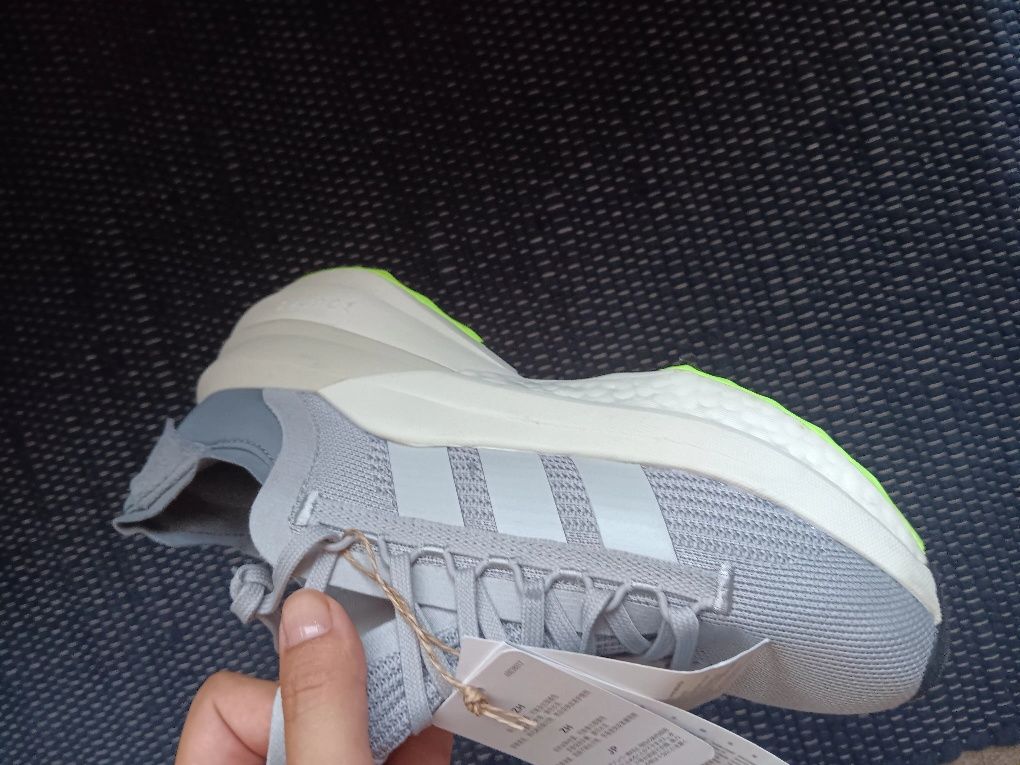 Чисто нови! Маратонки adidas 38 2/3
