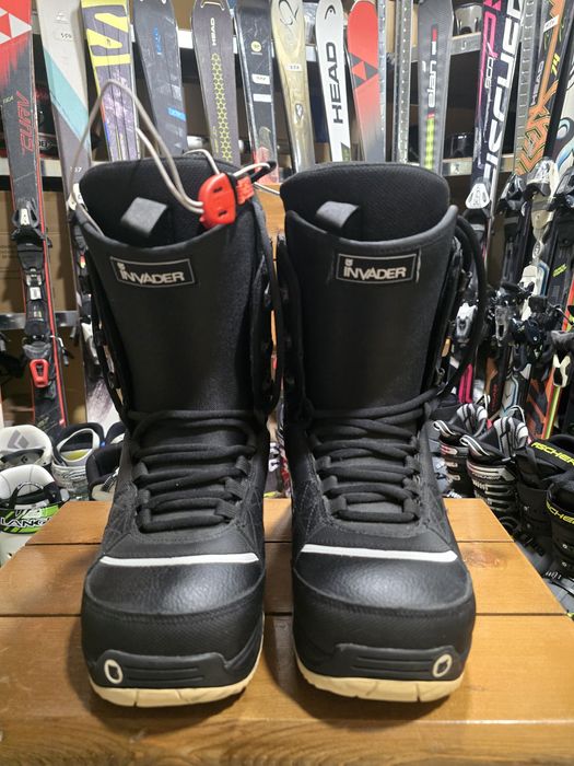 Boots Burton Invader, nr. 45.