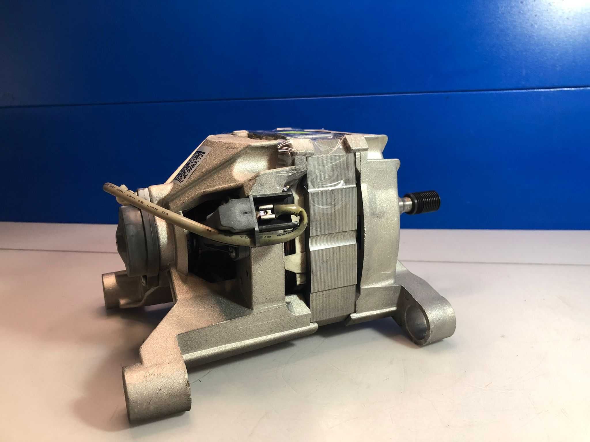 Motor masina de spalat Indesit IWE6105 6 PINI /C55