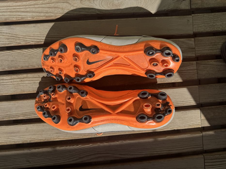 Бутонки Nike Tiempo