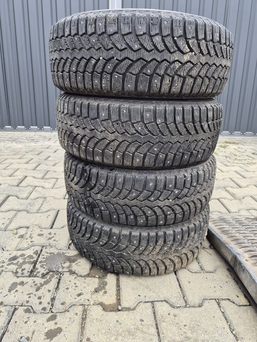 Anvelope cauciucuri de iarna 195/60/15 195 60 15 Bridgestone Blizzak