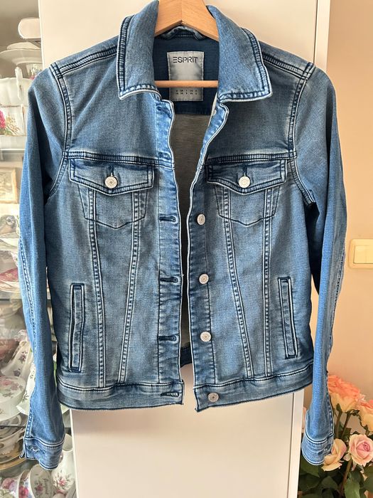 Esprit вталено дънково яке с еластан