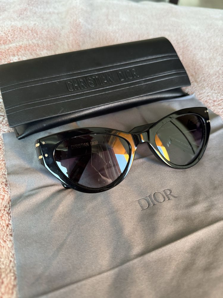 Dior Signature B71 10A1 52-18