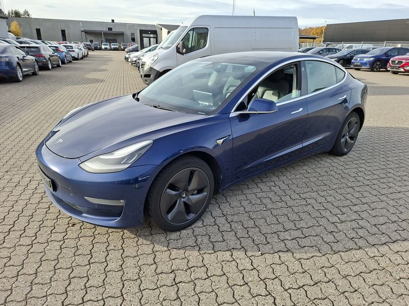 Tesla - Model 3 Long Range AWD