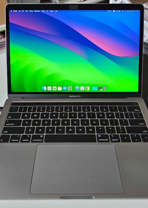 Продавам MacBook Pro Retina A2159 Touchbar 2019
