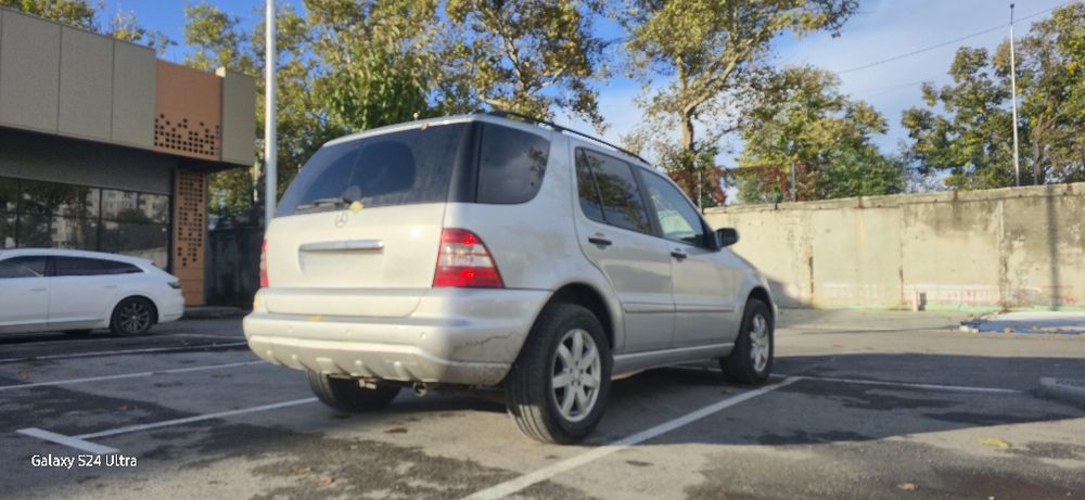 Mercedes Benz ML400 W163