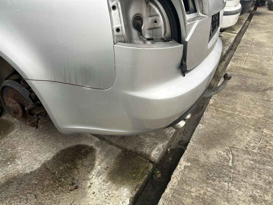 Bara spate Audi A4 B7 break model fara senzori parcare