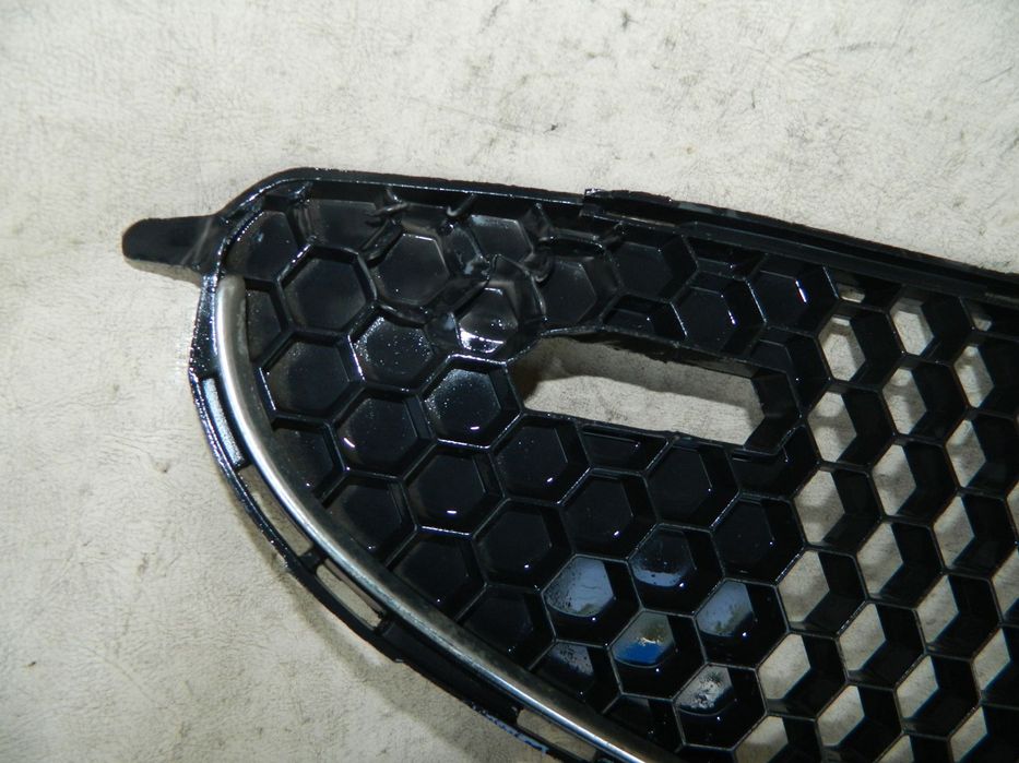 Grila intre proiectoare Peugeot 206, 2002, 2003, 2004, 2005, 2006, ,  cod origine OE 9648292477