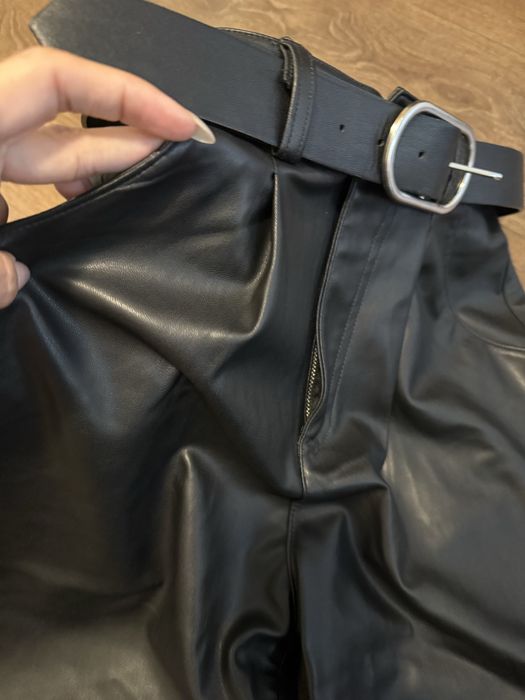 Кожен панталон Zara