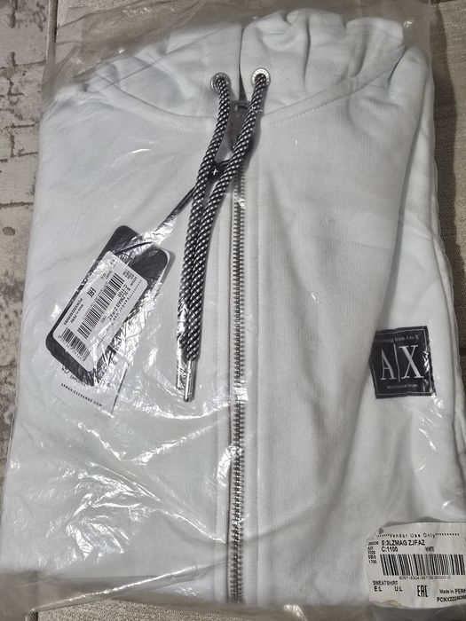 Hanorac Armâni original alb si negru M+L preț 250 lei