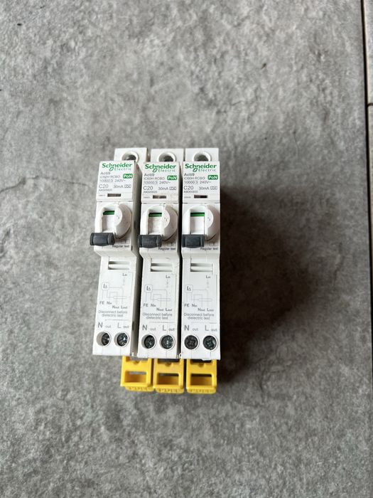 Sigurante Schneider Intreruptor Automat C10, B20, C20 tablou sigurante