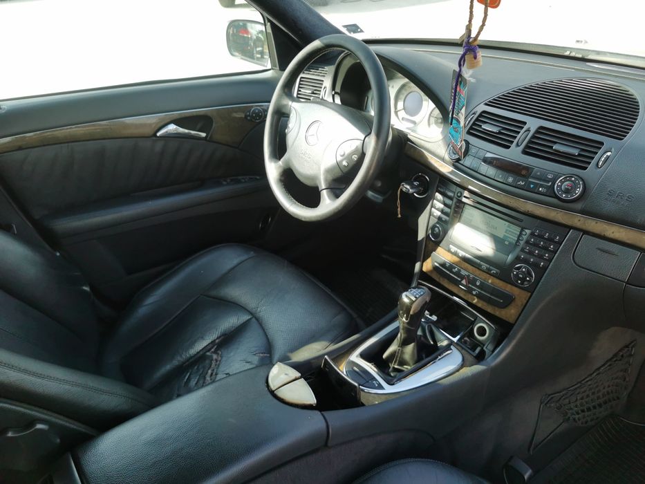 Mercedes E270 CDI НА ЧАСТИ