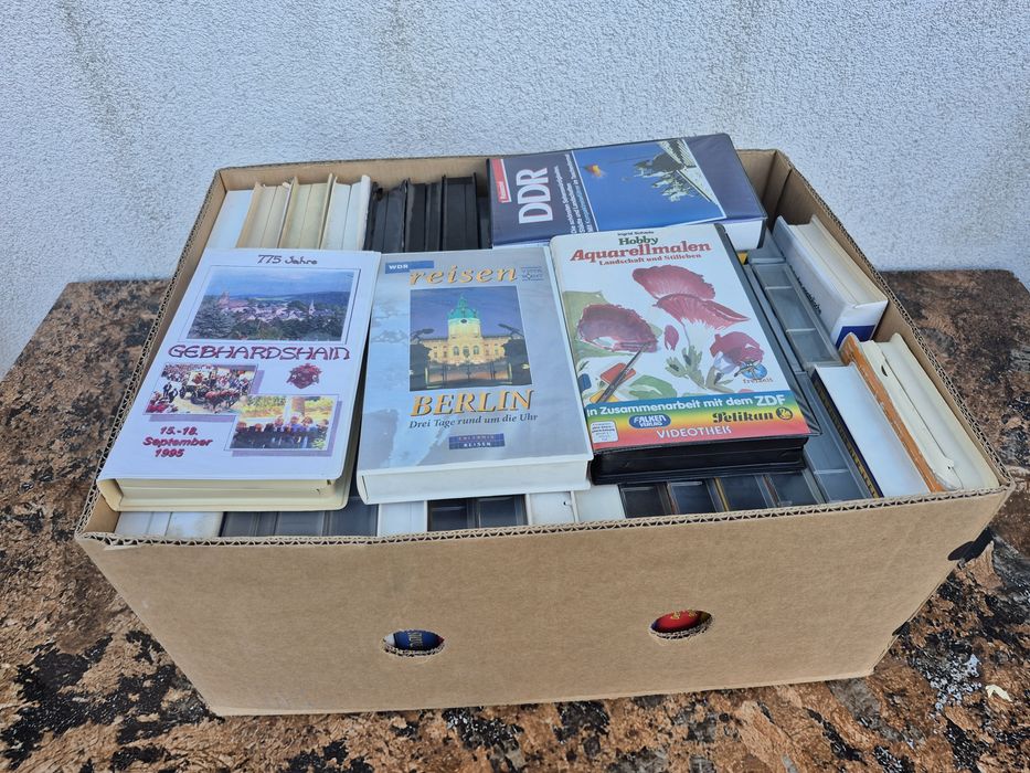 Vând 50 casete video VHS originale colectie filme Documentare, flori,
