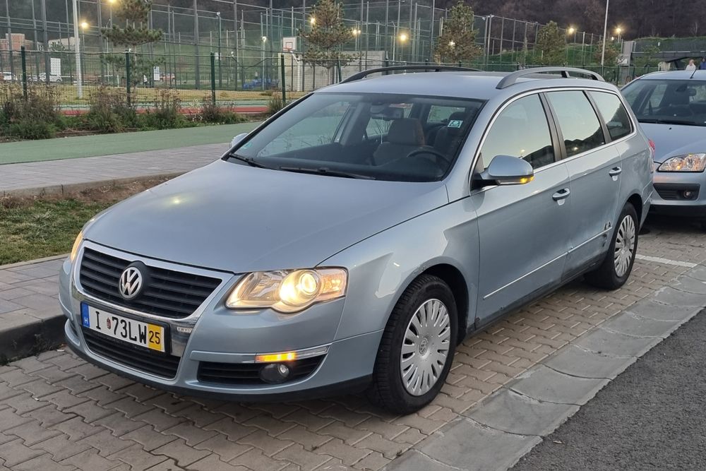 Vand Pasat B6 1.6 FSI 6+1 TREPTE recent adus in țara