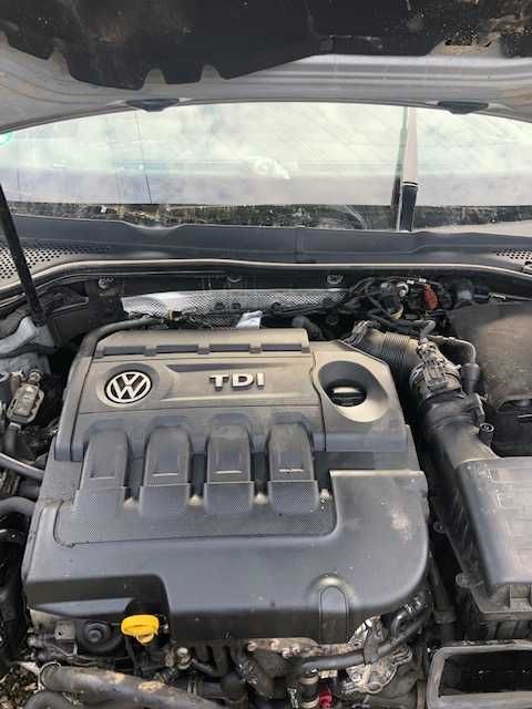 Dezmembrez Vw Golf 7 2016, motor 1,6tdi tip Dbk euro6, cutie  6 t